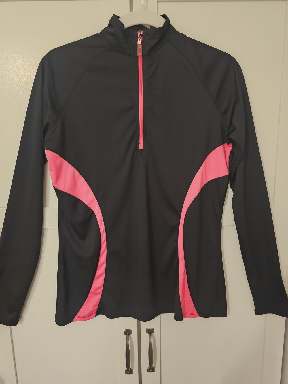 Callaway Women's Mock Neck 1/4 Zip Golf Pullover – Black & Hot Pink Size M